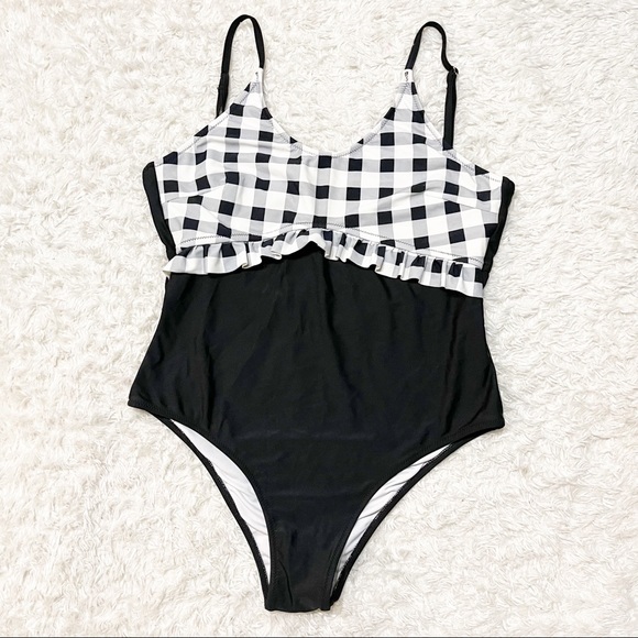 CUPSHE Black and White Gingham Ruffled One-Piece Swimsuit - Picture 2 of 10